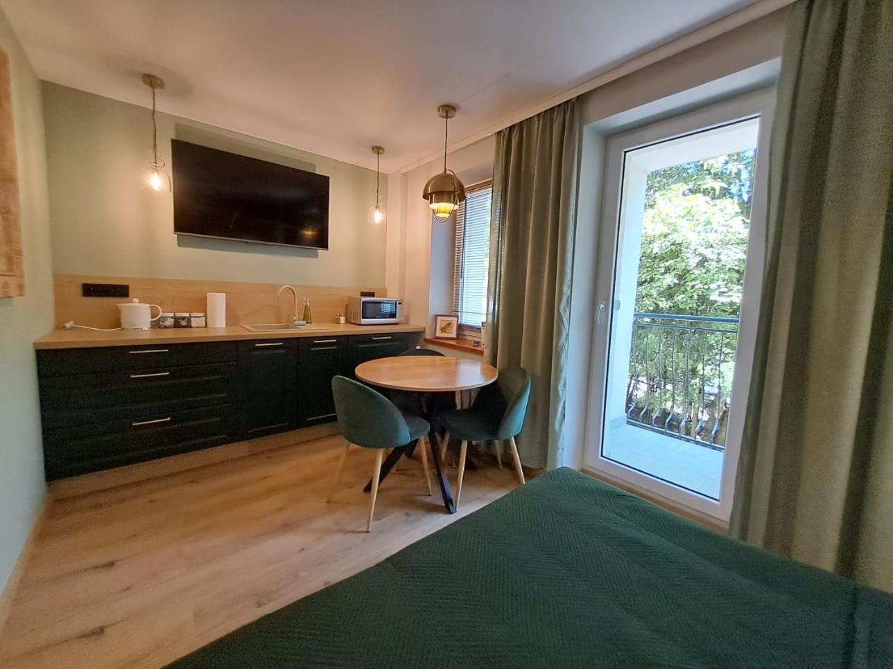 Dk Apartamenty Hotelove Gizycko Ngoại thất bức ảnh